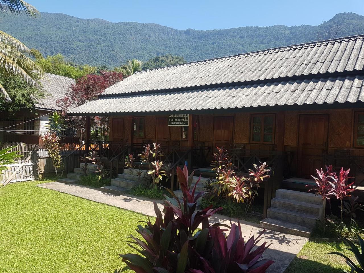 Lattanavongsa Guesthouse And Bungalows Muang Ngoi Exterior photo