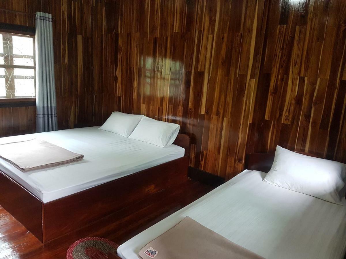 Lattanavongsa Guesthouse And Bungalows Muang Ngoi Exterior photo
